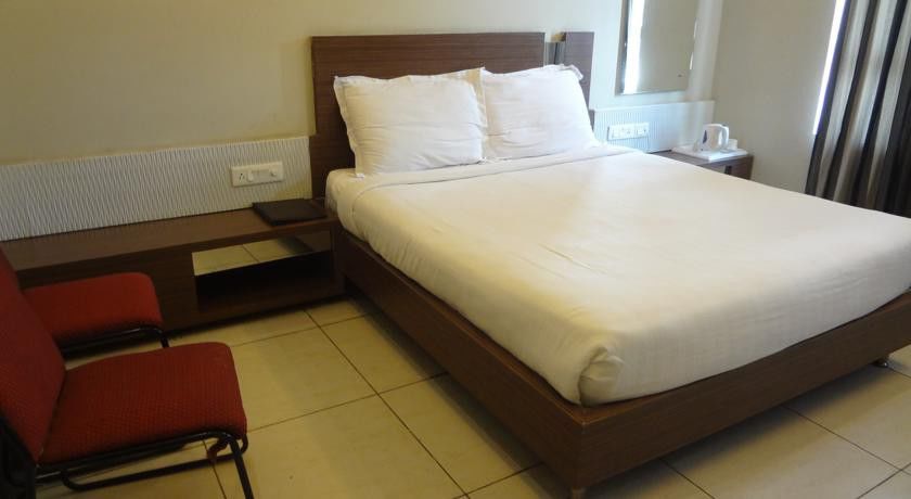 Hotel Sheela Shree Plaza Jhānsi Exterior photo